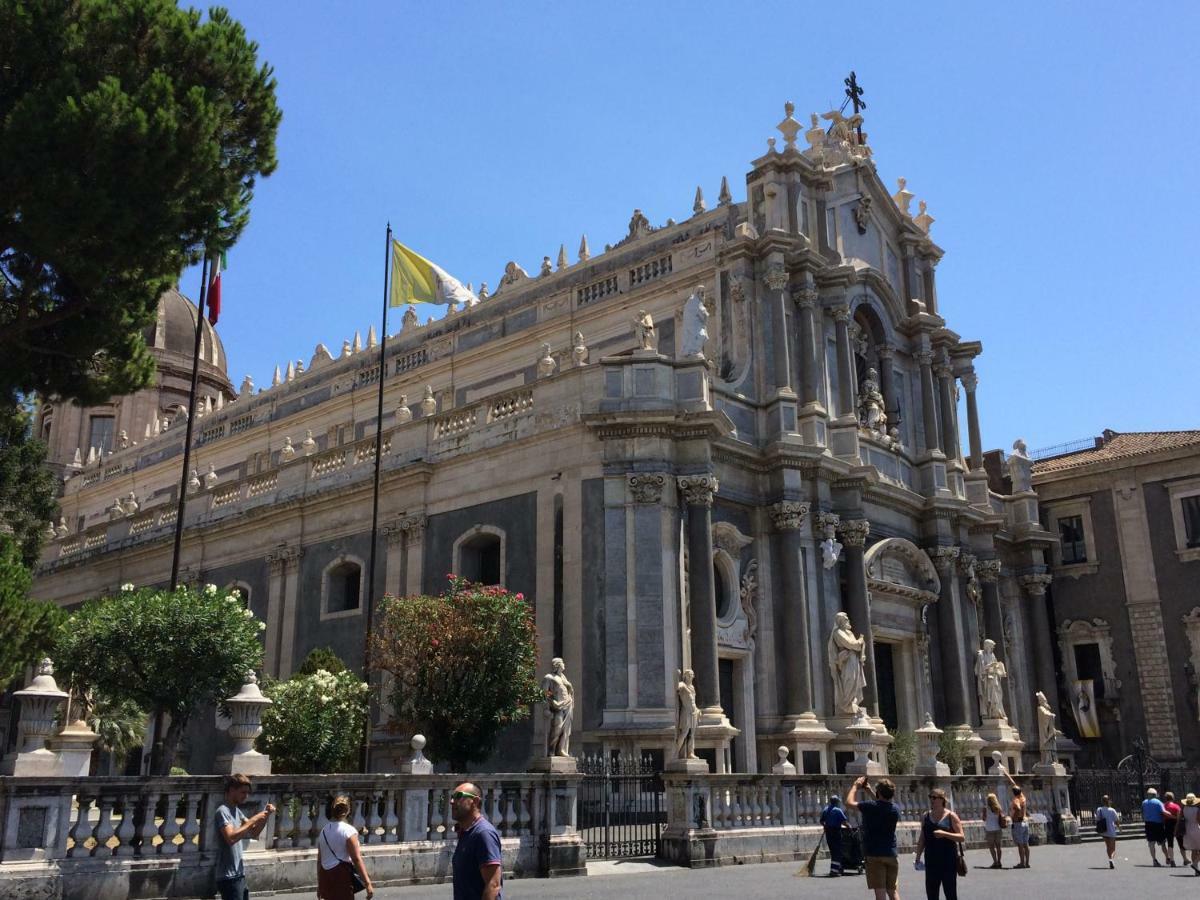 For 2 In Catania, Le Voci Del Mercato Frühstückspension Catania